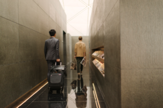 The Wing, Business 02